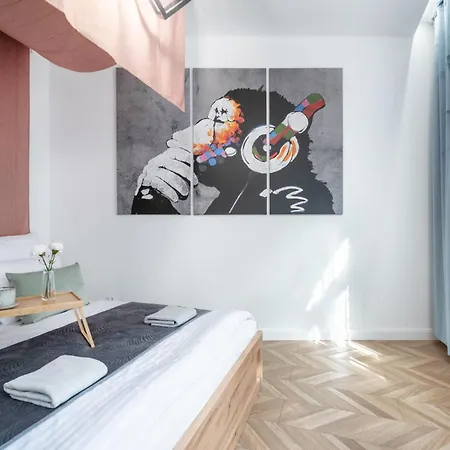 Industrial In Apartmán